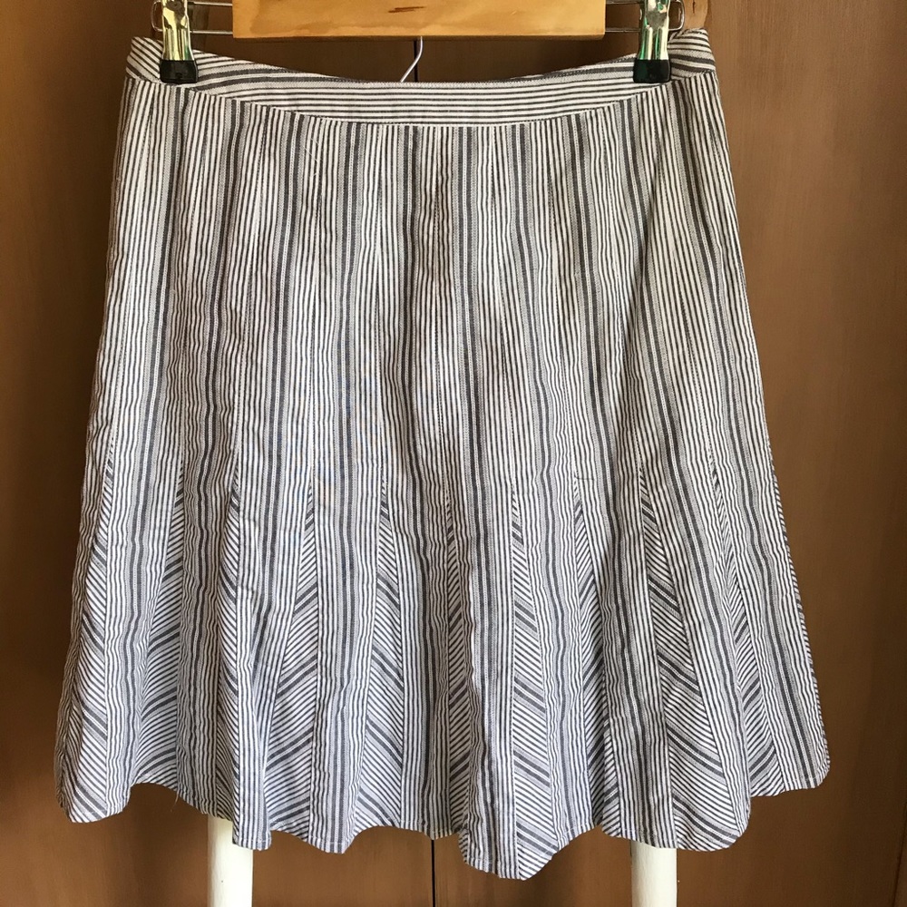 Talbots gray and white striped flared midi skirt